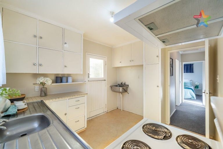 Photo of property in 2/62 Ararino Street, Trentham, Upper Hutt, 5018