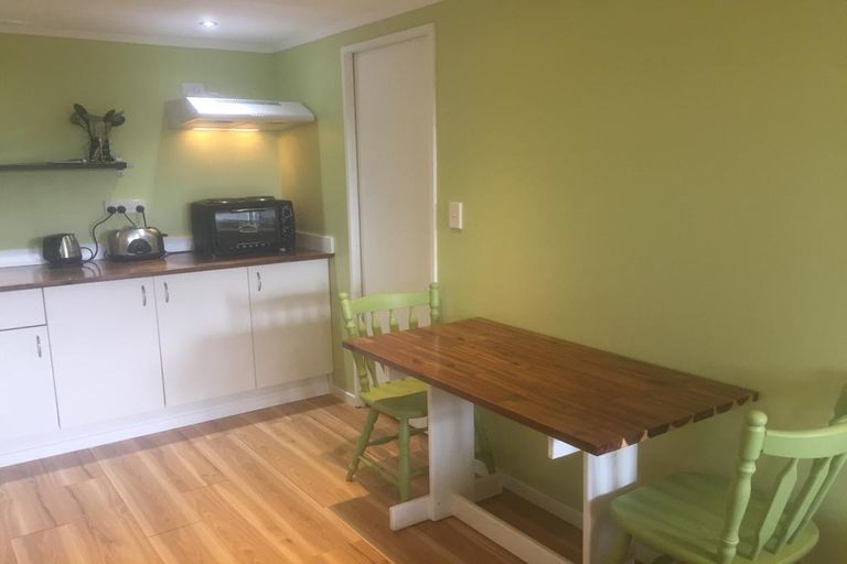 Photo of property in 2/29 Hillcrest Road, Hatfields Beach, Orewa, 0931