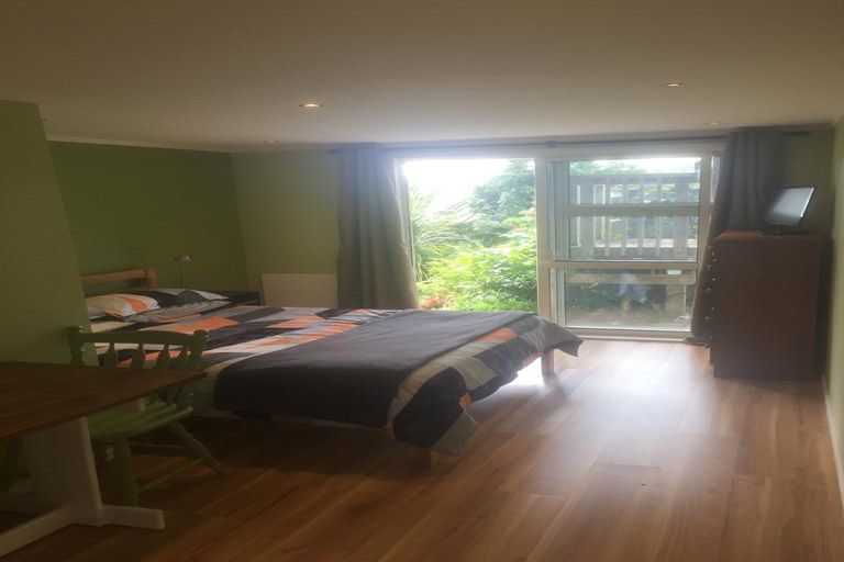 Photo of property in 2/29 Hillcrest Road, Hatfields Beach, Orewa, 0931