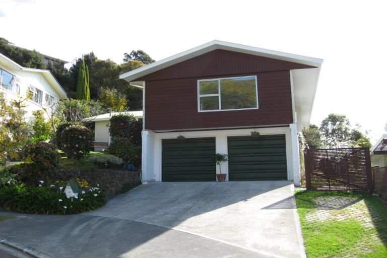 Photo of property in 10 Volkner Grove, Waterloo, Lower Hutt, 5011