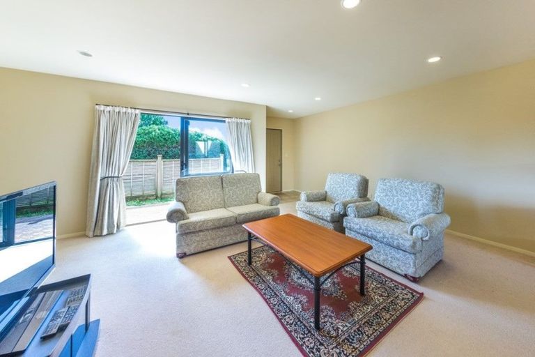 Photo of property in 5 Puma Drive, Golflands, Auckland, 2013