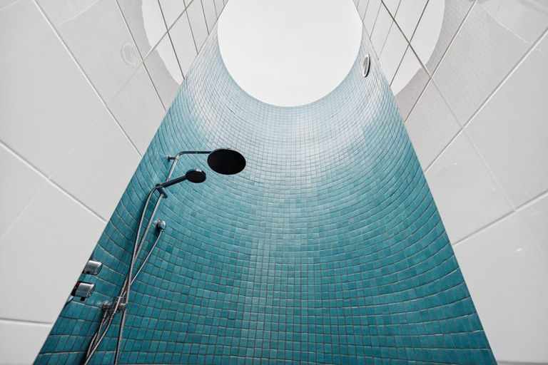 Photo of property in 19 Bournemouth Terrace, Murrays Bay, Auckland, 0630