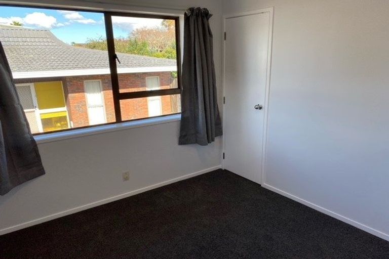Photo of property in 1/10 Imogene Way, Half Moon Bay, Auckland, 2012