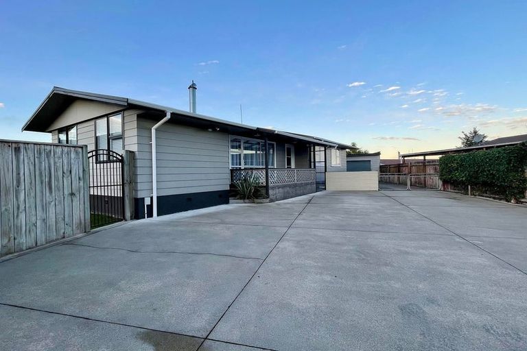 Photo of property in 28 Gem Street, Pukehangi, Rotorua, 3015