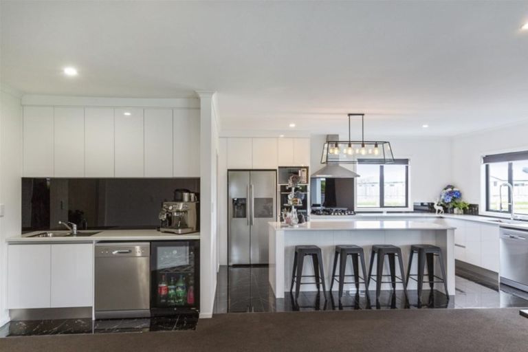 Photo of property in 464a Turuturu Road, Hawera, 4674