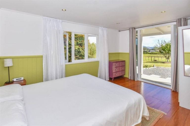 Photo of property in 470 Clevedon Kawakawa Road, Clevedon, Papakura, 2585