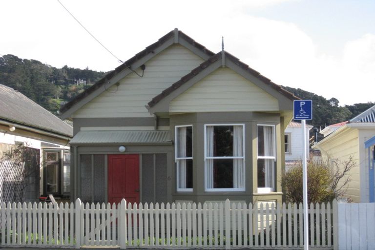 Photo of property in 6 Yule Street, Kilbirnie, Wellington, 6022