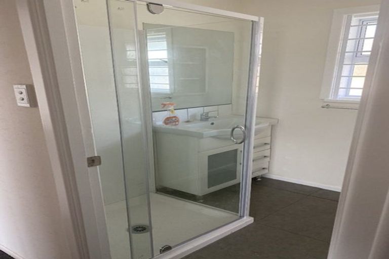 Photo of property in 2/69 Portage Road, Otahuhu, Auckland, 1062