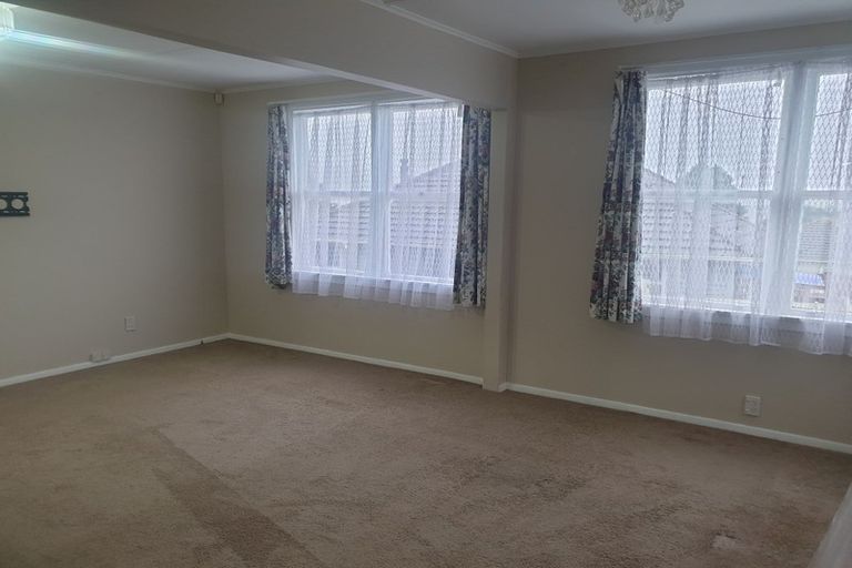 Photo of property in 19 Gear Terrace, Ranui, Porirua, 5024