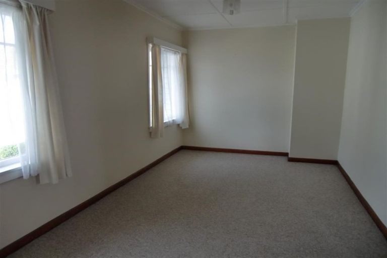 Photo of property in 42 Fulford Street, New Plymouth, 4310