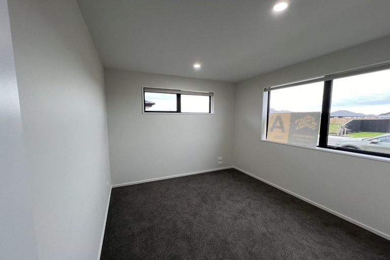 Photo of property in 35 Cousins Street, Woodend, 7691