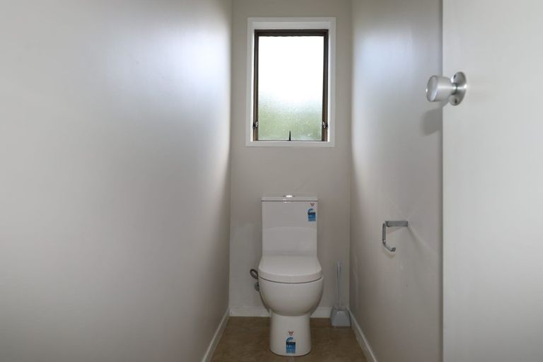 Photo of property in 34 Jandell Crescent, Bucklands Beach, Auckland, 2014