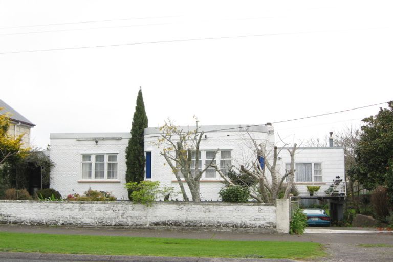 Photo of property in 33 Cracroft Street, Waitara, 4320