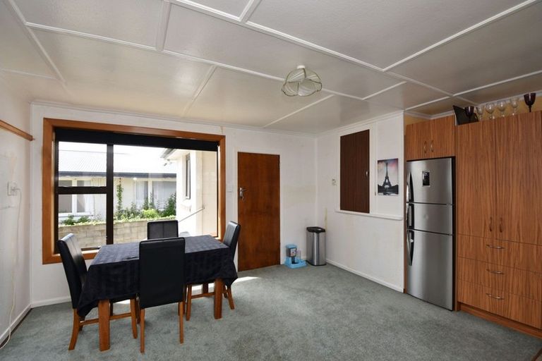 Photo of property in 58 Kilmarnock Street, Wallacetown, 9816