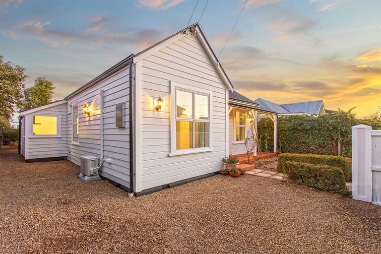 Photo of property in 76 Clare Road, St Albans, Christchurch, 8014