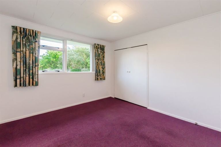 Photo of property in 9 Lesley Grove, Waikanae, 5036
