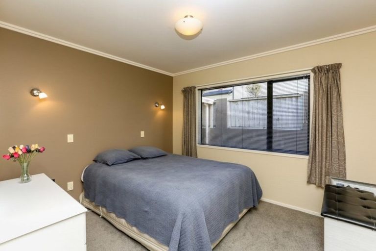Photo of property in 20 Barrett Road, Whalers Gate, New Plymouth, 4310