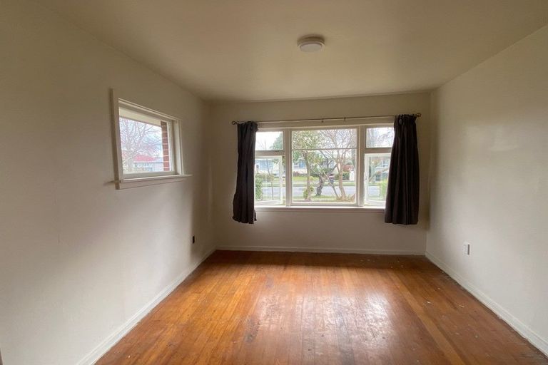 Photo of property in 70 Dunedin Street, Redwood, Christchurch, 8051