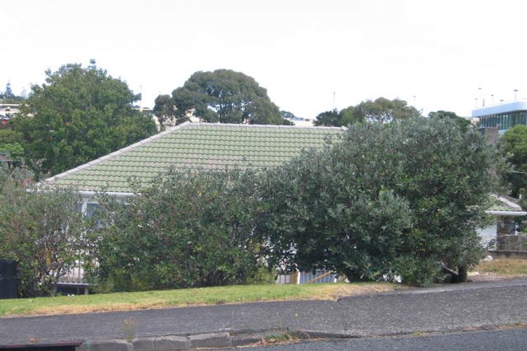 Photo of property in 17 Camelot Place, Glenfield, Auckland, 0629