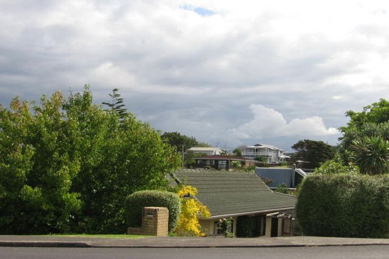 Photo of property in 988 Beach Road, Torbay, Auckland, 0630