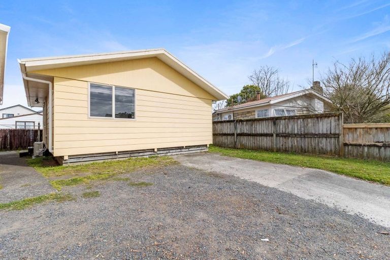 Photo of property in 1 Gazeley Avenue, Silverdale, Hamilton, 3216