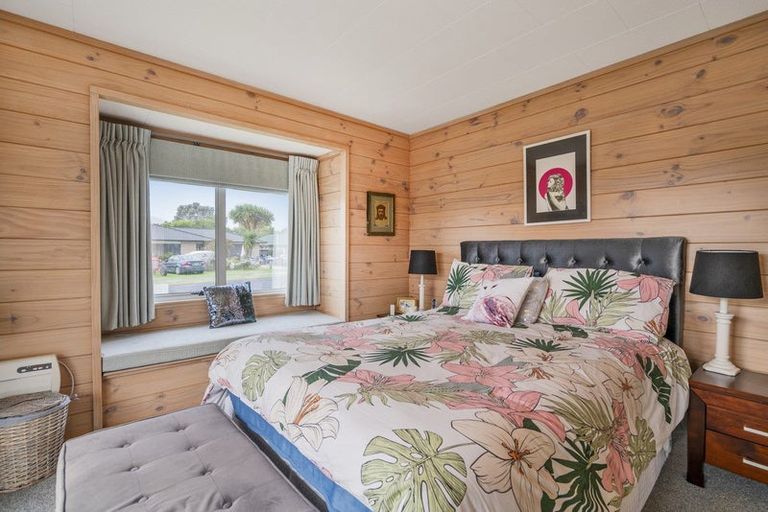 Photo of property in 39 Cholmondeley Crescent, Whitianga, 3510