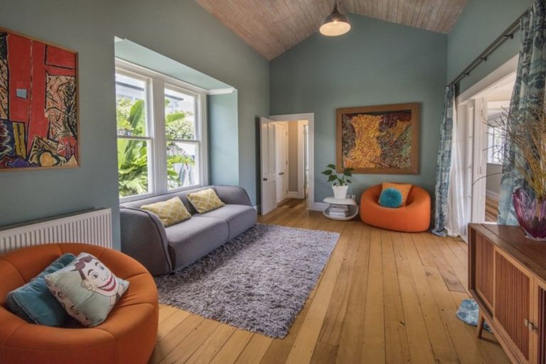 Photo of property in 19 Tainui Road, Devonport, Auckland, 0624