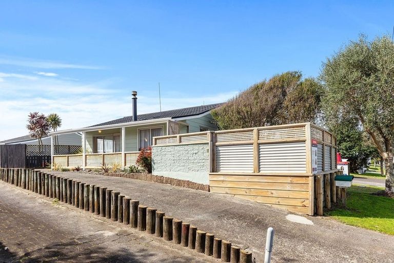 Photo of property in 245 Dickson Road, Papamoa Beach, Papamoa, 3118