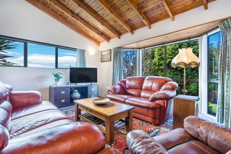 Photo of property in 14 Magnolia Avenue, Te Kamo, Whangarei, 0112