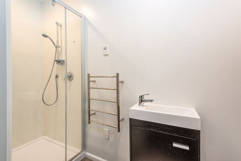 Photo of property in 37 Kent Lodge Avenue, Avonhead, Christchurch, 8042