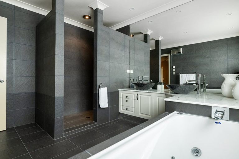 Photo of property in 16 Riddington Rise, Ohauiti, Tauranga, 3112