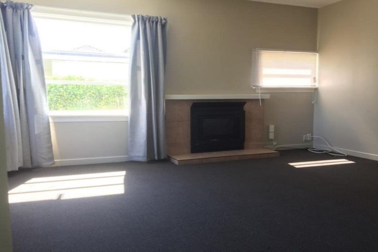 Photo of property in 212 Weston Road, St Albans, Christchurch, 8052