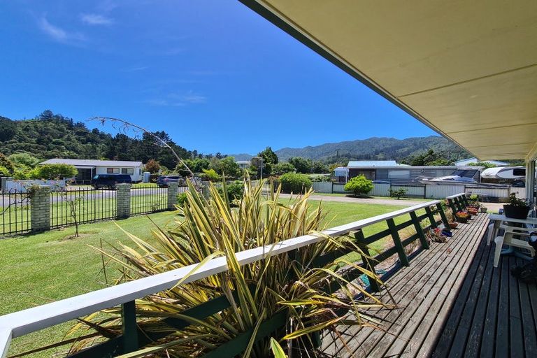 Photo of property in 68 Watt Street, Coromandel, 3506