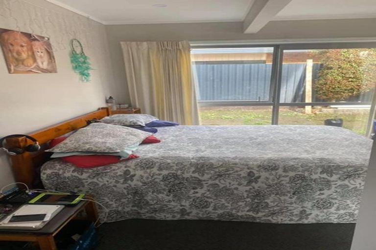 Photo of property in 135a Clevedon Road, Papakura, 2110