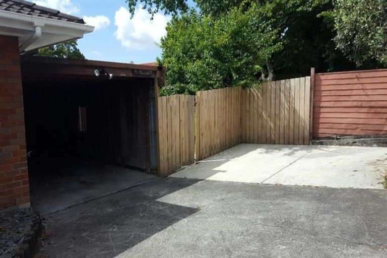 Photo of property in 5 Libra Street, Glen Eden, Auckland, 0602