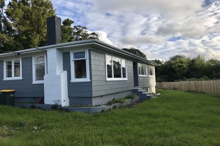 Photo of property in 328 Swanson Road, Henderson, Auckland, 0610