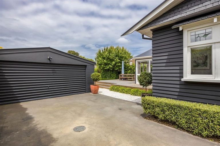 Photo of property in 130 Idris Road, Strowan, Christchurch, 8052