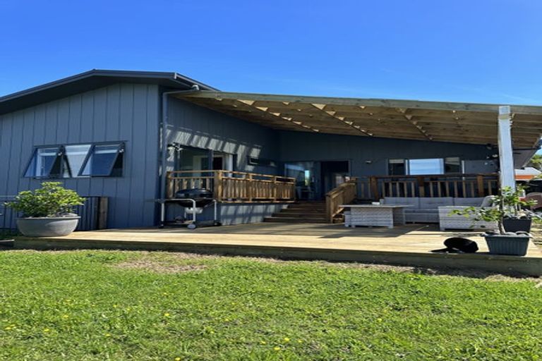 Photo of property in 126 The Fairway, Matarangi, Whitianga, 3592