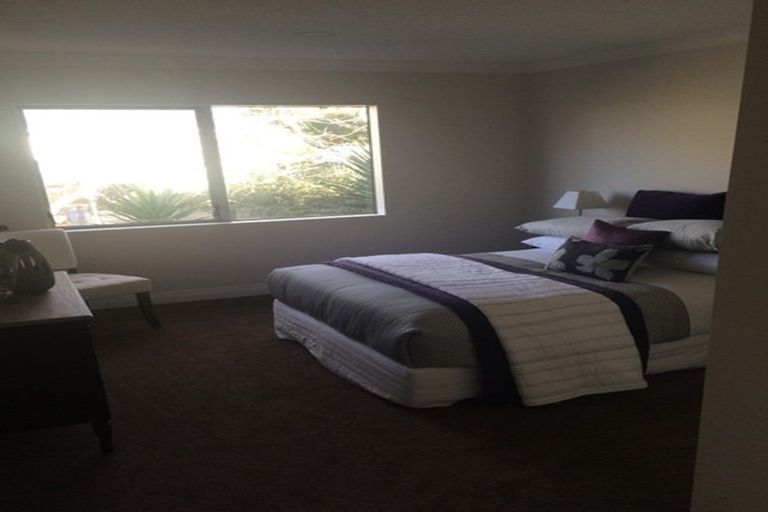 Photo of property in 231a Lake Road, Belmont, Auckland, 0622