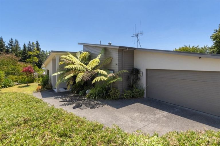 Photo of property in 1 Leven Close, Bethlehem, Tauranga, 3110