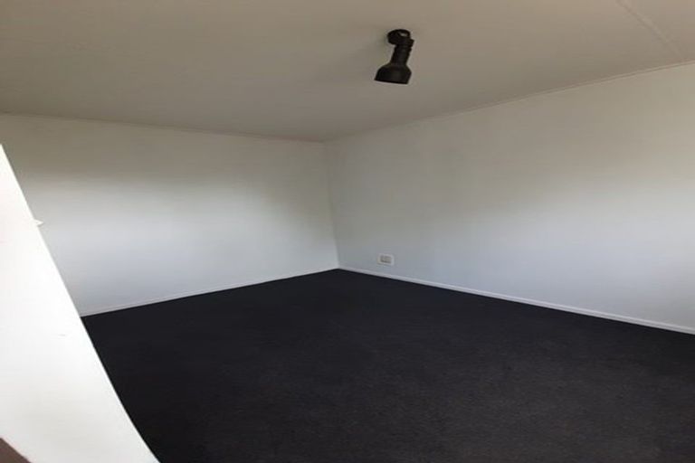 Photo of property in 38 Acacia Street, Kelvin Grove, Palmerston North, 4414