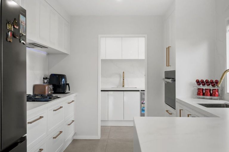 Photo of property in 15 Tomlinson Street, Hillpark, Auckland, 2102