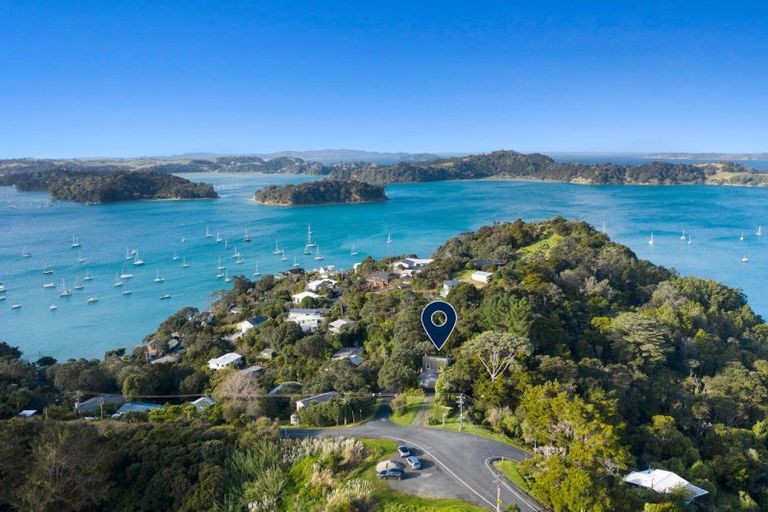 Photo of property in 2 Barr Road, Mahurangi West, Warkworth, 0983