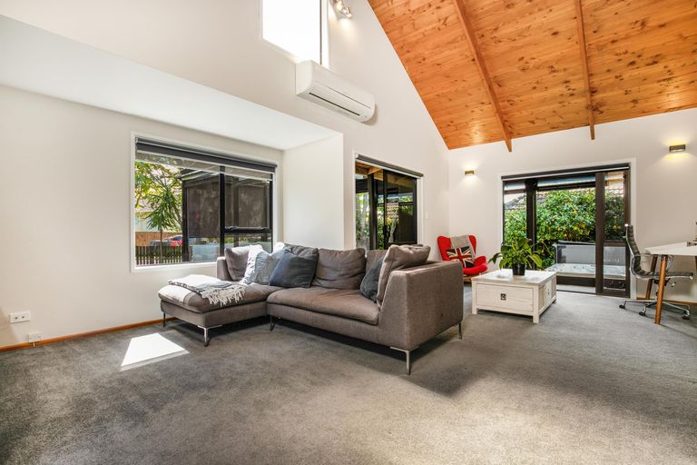 Photo of property in 138 Carnoustie Drive, Wattle Downs, Auckland, 2103