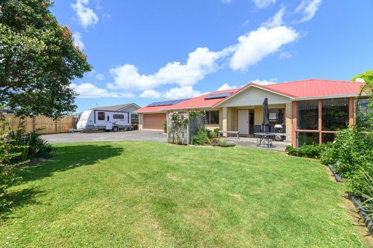 Photo of property in 6 Rays Way, Tuakau, 2121