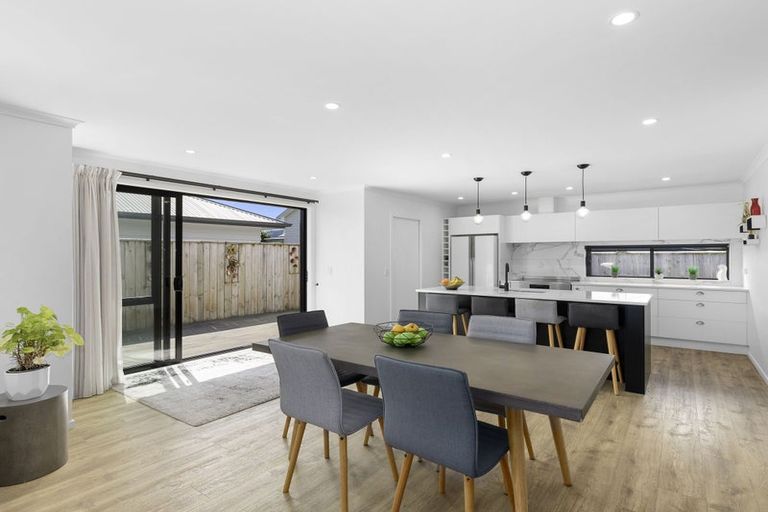 Photo of property in 11 Poulson Grove, Trentham, Upper Hutt, 5018