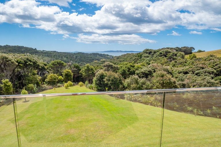 Photo of property in 34 Opoi Lane, Cable Bay, 0420