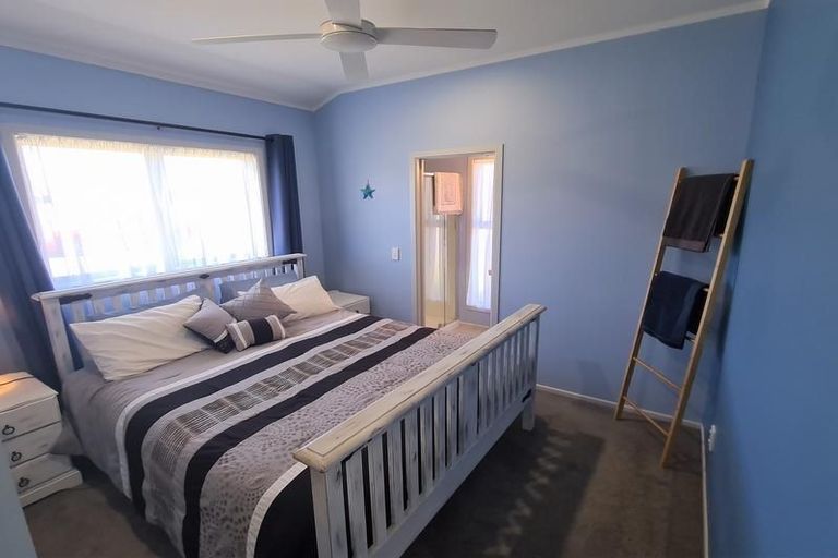 Photo of property in 122 Karo Drive, Matarangi, Whitianga, 3592