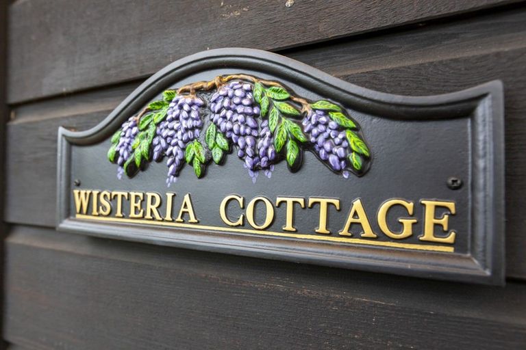 Photo of property in 9 Otupoa Way, Paraparaumu, 5032