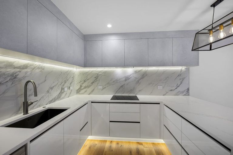 Photo of property in 5d Glendhu Road, Bayview, Auckland, 0629